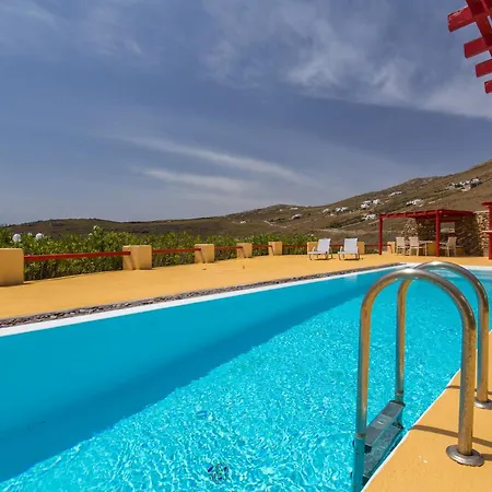 Cosy Three Bedroom In Agios Sostis * Mykonos Town