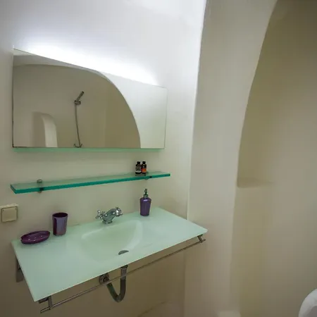 Cosy Three Bedroom In Agios Sostis Holiday home