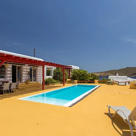 Cosy Three Bedroom In Agios Sostis * Mykonos Town