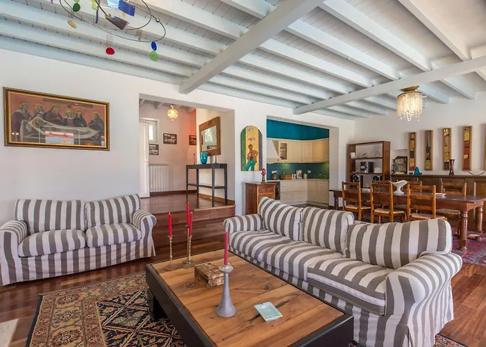 Cosy Three Bedroom In Agios Sostis *