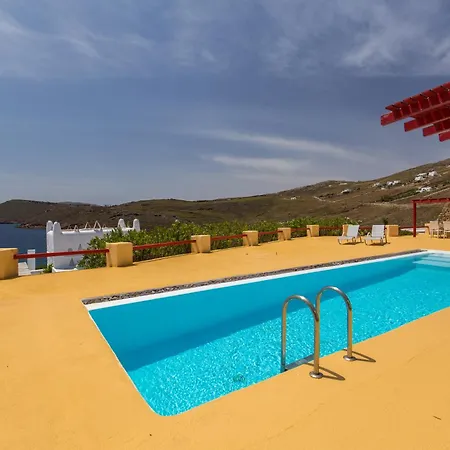Cosy Three Bedroom In Agios Sostis بيت للعطل